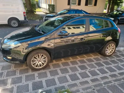 Gebraucht Fiat Bravo 120 PS (88 kW) 2011 Schwarz Kleinwagen