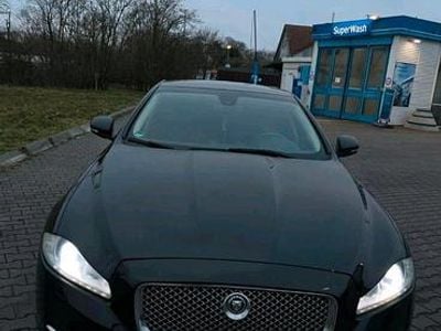 Gebraucht Jaguar XJ Premium Luxury 275 PS (202 kW) 2011 Schwarz Limousine