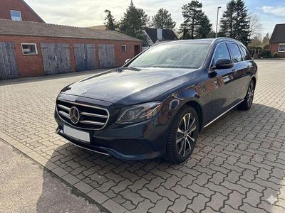 Usata Mercedes E300 306 CV (225 kW) 2019 Blu Berlina