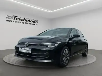 Używany VW Golf VIII Goal 116 KM (85 kW) 2025 Czarny Sedan/Limuzyna