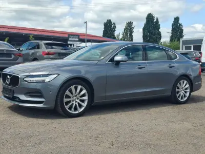 Gebraucht Volvo S90 Momentum 200 PS (147 kW) 2018 Grau Limousine