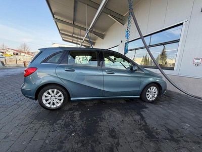 Gebraucht Mercedes B180 109 PS (80 kW) 2013 Blau Van / Kleinbus