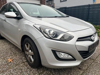 Gebraucht 2012 Hyundai i30 Limousine | 4.000 €