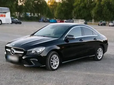 Gebraucht Mercedes CLA200 136 PS (100 kW) 2015 Schwarz Limousine