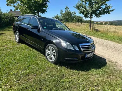 Gebraucht Mercedes E350 265 PS (194 kW) 2011 Schwarz Kombi