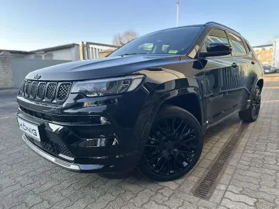 Second-hand Jeep Compass Altitude 131 CP (96 kW) 2024 Negru SUV