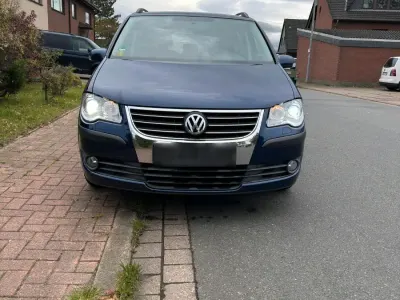 Gebraucht VW Touran 109 PS (80 kW) 2008 Blau Van / Kleinbus