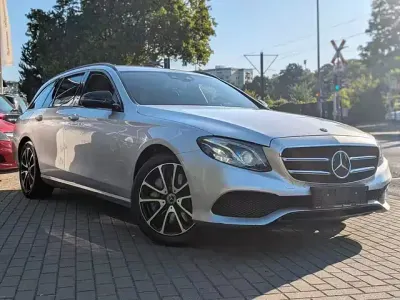 Gebraucht Mercedes E400 Avantgarde 340 PS (250 kW) 2018 Silber Kombi