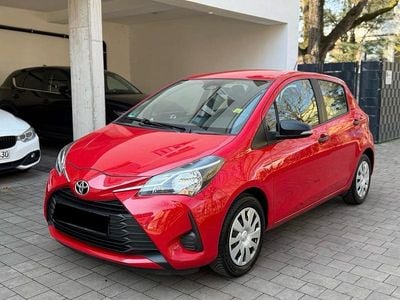 Gebraucht Toyota Yaris 69 PS (50 kW) 2017 Rot Kleinwagen