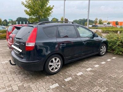 Schwarz Gebraucht 2011 Hyundai i30 Kombi | 2.600 € (Teuer)