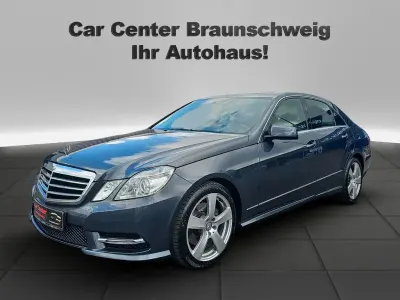 Gebraucht Mercedes E220 Avantgarde 170 PS (125 kW) 2013 Grau Limousine