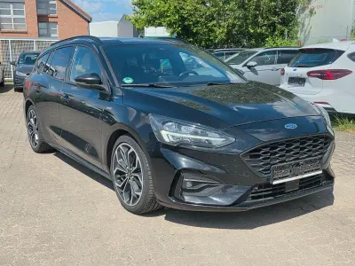 Gebraucht Ford Focus ST-Line 150 PS (110 kW) 2019 Schwarz Kombi