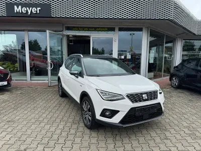 Gebraucht Seat Arona XCELLENCE 116 PS (85 kW) 2017 Candy weiss SUV
