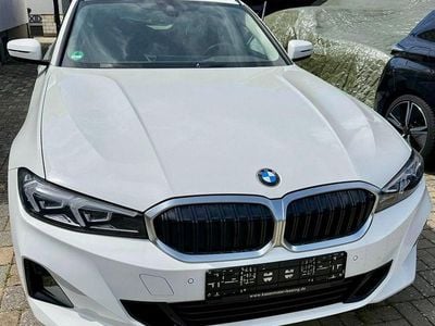 Usata BMW 320 Sport Line 190 CV (139 kW) 2023 Bianco Station wagon