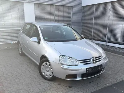Gebraucht VW Golf IV Trendline 102 PS (75 kW) 2005 Grau Limousine