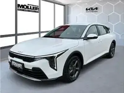 Neu Kia K4 150 PS (110 kW) 2026 Weiß (schneeweiß) Limousine