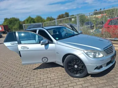 Gebraucht Mercedes C220 170 PS (125 kW) 2009 Silber Kombi