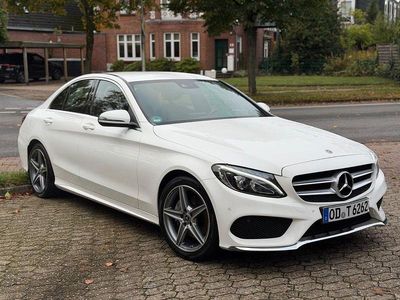 Usata Mercedes C180 AMG line 156 CV (114 kW) 2017 Bianco Berlina