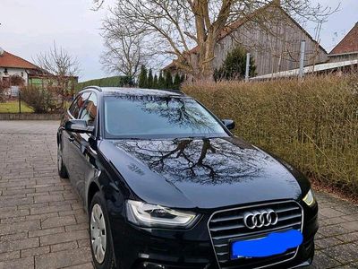 Schwarz Gebraucht 2012 Audi A4 Kombi | 9.150 € (Fairer Preis)