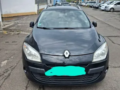 Gebraucht Renault Mégane GrandTour Expression 131 PS (96 kW) 2011 Schwarz Kombi