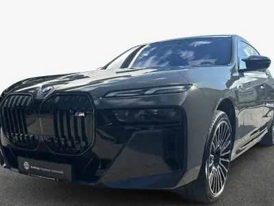 Nuova BMW i7 Sport Line 484 kW (659 CV) 2026 Grigio Berlina