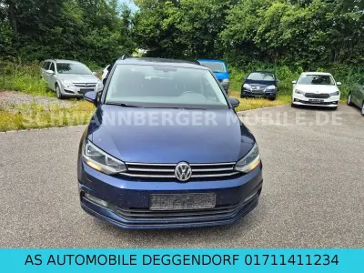 Gebraucht VW Touran Comfortline 150 PS (110 kW) 2016 Blau Van / Kleinbus