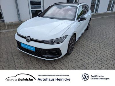 Weiß Gebraucht 2024 VW Passat R-line Kombi | 48.990 € (Teuer)