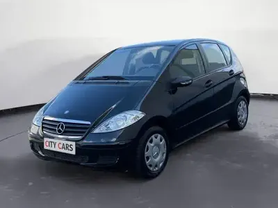 Usata Ford Fiesta Trend 95 CV (69 kW) 2006 Andere Utilitaria