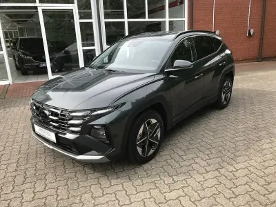 Gebraucht Hyundai Tucson Select 160 PS (117 kW) 2024 Grün SUV