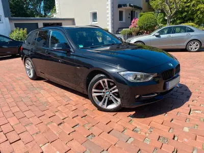 Gebraucht BMW 320 Sport Line 184 PS (135 kW) 2014 Schwarz Kombi