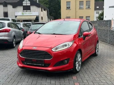 Gebraucht Ford Fiesta ST-Line 101 PS (74 kW) 2015 Rot Kleinwagen