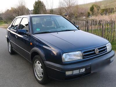Gebraucht VW Vento GT 115 PS (84 kW) 1994 Blau Limousine