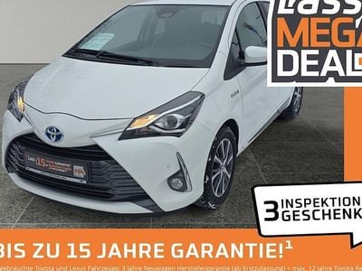 Weiß Gebraucht 2019 Toyota Yaris Hybrid Club Limousine | 14.480 € (Guter Preis)