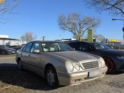 Gebraucht Mercedes E200