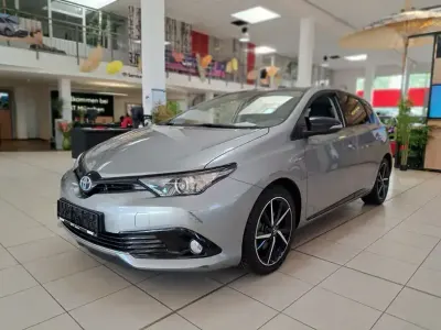 Gebraucht Toyota Auris Hybrid Style 136 PS (100 kW) 2017 Other Limousine