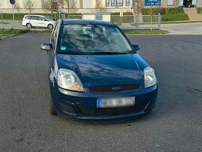 Second-hand Ford Fiesta Style 60 CP (44 kW) 2008 Albastru Hatchback