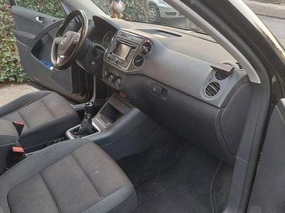 Gebraucht VW Tiguan Trendline 160 PS (117 kW) 2012 Schwarz SUV