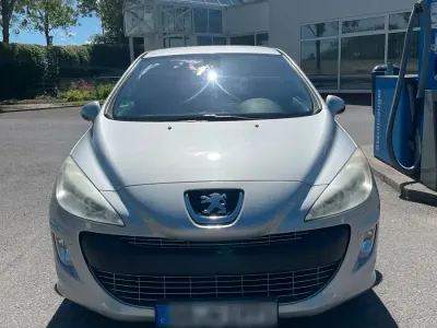 Gebraucht Peugeot 308 103 PS (75 kW) 2009 Silber Coupé