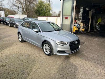 gebraucht Audi A3 Sportback 1.6 TDI Navigation-Climatronic