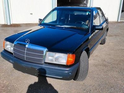Gebraucht Mercedes 190 105 PS (77 kW) 1990 Schwarz Limousine