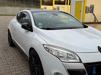 Gebraucht Renault Mégane Coupé Night&Day 131 PS (96 kW) 2010 Weiß Coupé