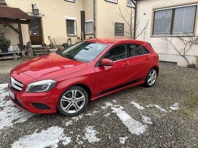 Gebraucht Mercedes A250 211 PS (155 kW) 2014 Rot Kleinwagen