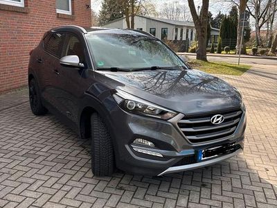 Gebraucht Hyundai Tucson 177 PS (130 kW) 2017 Grau SUV