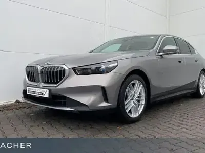 Second-hand BMW 540 Sport Line 286 CP (210 kW) 2025 Gri Berlinǎ