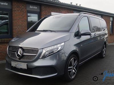 Grau Gebraucht 2019 Mercedes V250 Edition Van / Kleinbus | 42.985 € (Guter Preis)