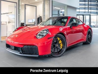 Neu Porsche 911 Carrera 4 GTS 541 PS (397 kW) 2025 Rot Coupé