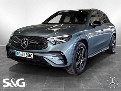 Metalliclack verdesilber Gebraucht 2025 Mercedes GLC220 AMG SUV | 60.799 € (Etwas zu teuer)