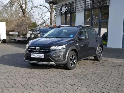 Second-hand Dacia Sandero Comfort 99 CP (72 kW) 2022 Gri Berlinǎ