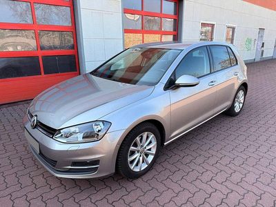 Gebraucht VW Golf VII Trendline 105 PS (77 kW) 2013 Silber Limousine