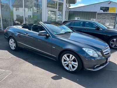 Gebraucht Mercedes E250 204 PS (150 kW) 2011 Grau Cabrio
